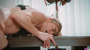 ”Skinny Euro Cumslut Works For A Facial”