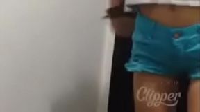 Novinha  se exibindo na web cam