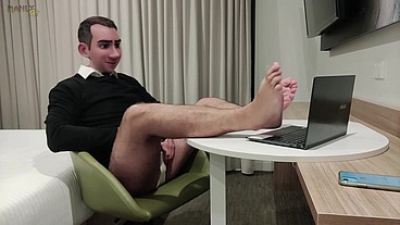 STEP GAY DAD - THE ONLINE OFFICE - CAUGHT JERKING DURING A ONLINE MEETING WITH MY BOSS!