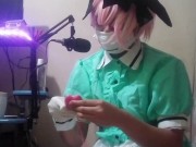 What the cosplay maid does on their break (Pt.1 Preview)