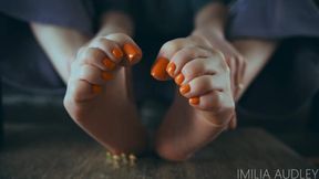 Giantess Destroys You When She Gets Bored