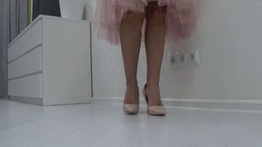 dipping and bare tired feet Dc