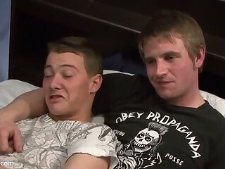 Mikey and Xenar - HD