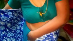 tamil desi house wife aunty saree changing village house