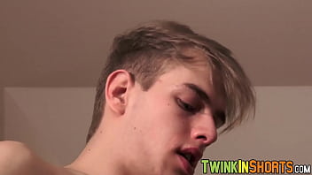 Cute twinks have a dick sucking session after a massage