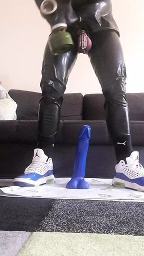 Latex cunt with dildo