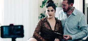 Latina MILF Victoria Voxxx’s Naughty Roleplay Fantasy