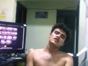 Una paja mientras trabajo