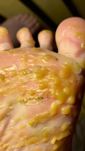 Wiggly, Wrinkly, & Waxy (Wax Play + BDSM) 🦶🏻🕯️
