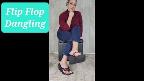 A Teacher's 6 Wedge Flip Flops Feet JOI