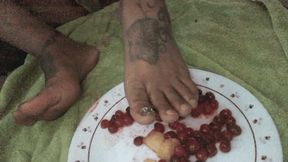 Smoking Redd is "Juicing"!! Smaller Mp4