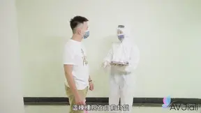 Lucky guy takes advantage of lockdown to fuck hot Li Er in her cozy home