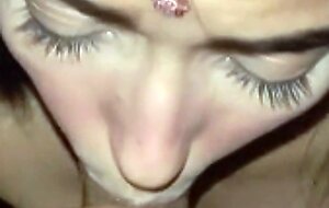 Hotlovers420, my beautiful girlfriend gives me a bj