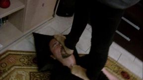 A214 Lady Zoraide in face trample crush