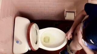Devin Reynolds Gets Caught With His Dick Out  Taunting the Public with Impunity!