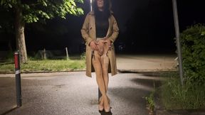 A wild and sudden cumshot in nylon tights