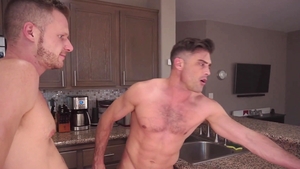 ManUpFilms: Athletic Brian Bonds with Brian instruction