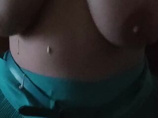 Russian hotty shows off her assets