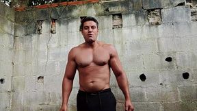 yuri gaucho - brazilian muscle man jerking off - soloboy handsome big cumshot