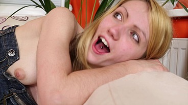 Loud orgasm - Beatrix Glower