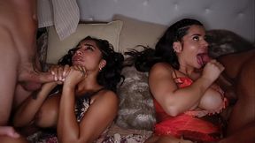 DOS MORENAS TETONAS INTERCAMBIAN A SUS MARIDOS - SARA RETALI - YASMINA KHAN