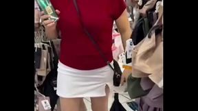 No shopping sem calcinha