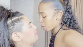 INSANE KISSES FROM A DWARF - BY ANANZINHA - CLIP 2 IN FULL HD