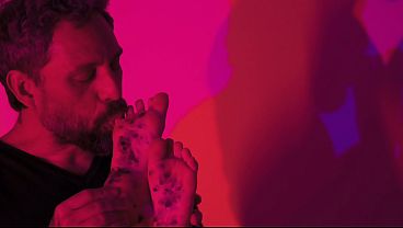 Tasty foot fetish with naughty young brunette Malvada Favorita