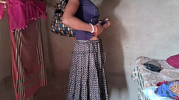 Best Indian new latest videos kapde pahan Rahi devar ne chod Diya - Dec 24, 2023