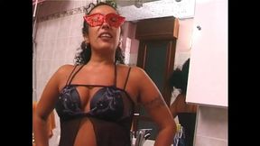 I want to introduce you my WIFE&#xFFFD;s eager submission (Chapter 04)