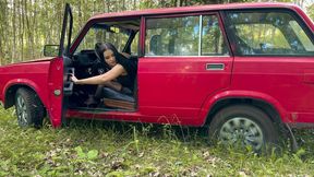 CAR STUCK I am stopped to pee and got stuck