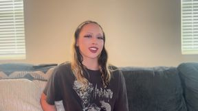 Hannah Quinn Comes Over to Cure Sex Addiction
