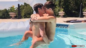 Sunny day bareback anal with Colby Chambers and Dylan Fruits