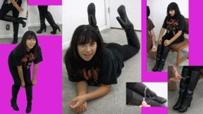 eRica's shiny black boots need cum so they can be polished