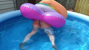 Too Many Pool Tubes! Outdoor Looner Fun