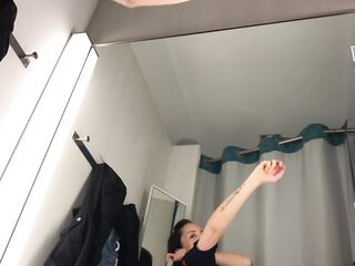 Public masturbation in changing room - VERY HAWT !!!