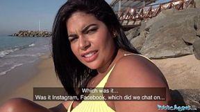 Public Agent A Blind Date for Busty Latina