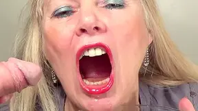 Mature Wife Loves Piss And Cum