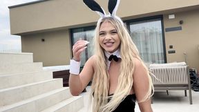 My first sex story and rooftop sex
