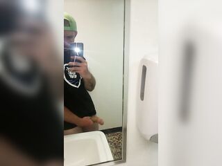 Mirror mirror on the wall ????????????