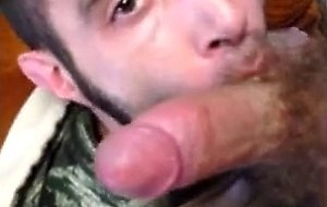 Friend blows me and I cum in his mouth