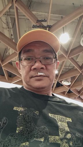 Relaxing at the mall on Saturday