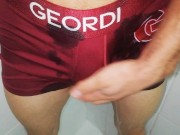desesperado pissing en ropa interior me mojo todo, primer plano,# 1 parte