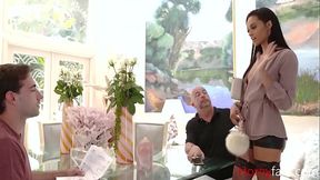 Learning To Handle MILF Stepaunt'_s Pussy- Gia Vendetti