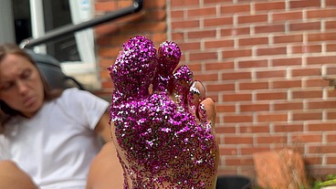 Sticky Honey and Glitter Feet