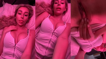 Are you feeling as horny as I am?? 😈 #sexy #blonde #horny #pussy #masturbation