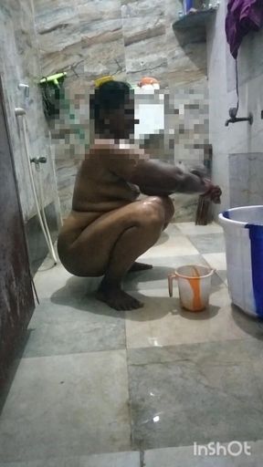 Indian Tamil Maid Bathing Infront of Owner