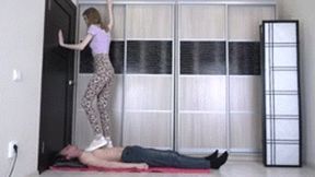 Christina - sneakers trampling Full HD