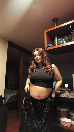 Nicole Passat Has Gained Weight and Shows Your Her Meaty Pussy and Thick Body