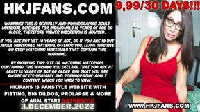 Hotkinkyjo's gaping ass after anal fucking with a gigantic red dildo